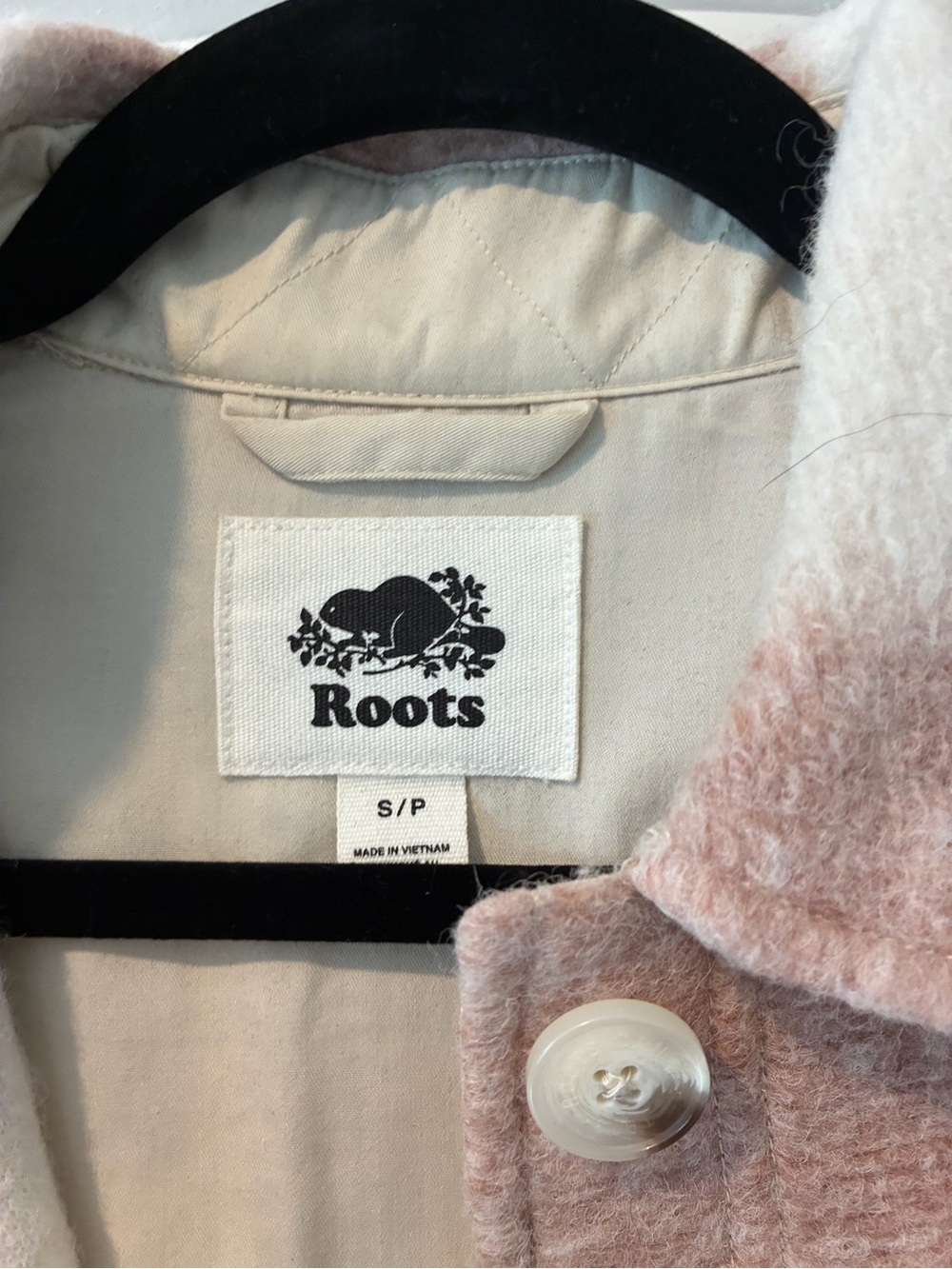 Roots Shacket - Picture 2 of 3